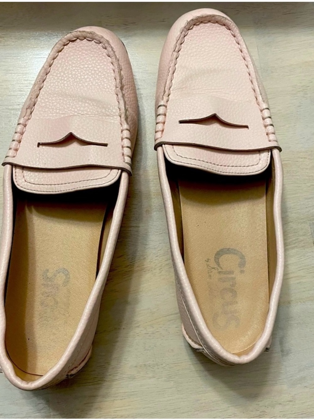 Circles by Amazing Soft Blush Pink Leather Loafers